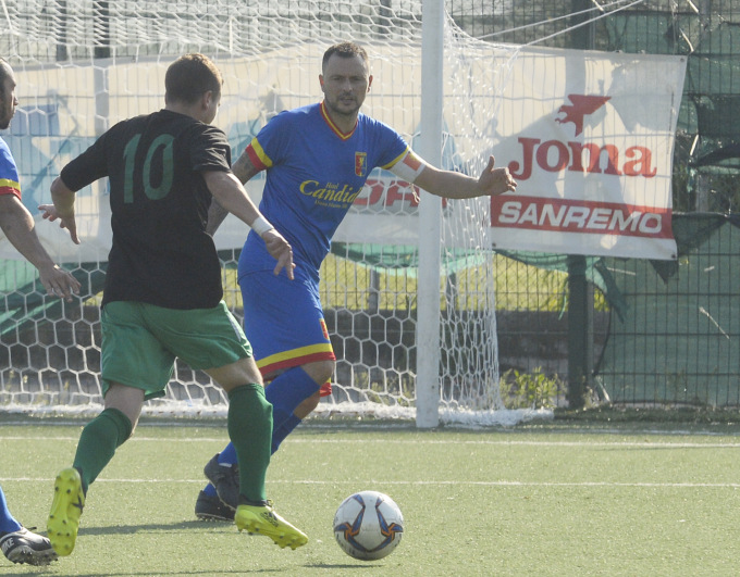 Lutto nel calcio dilettantistico per la morte di Elena Di Latte, moglie di Davide Brignoli