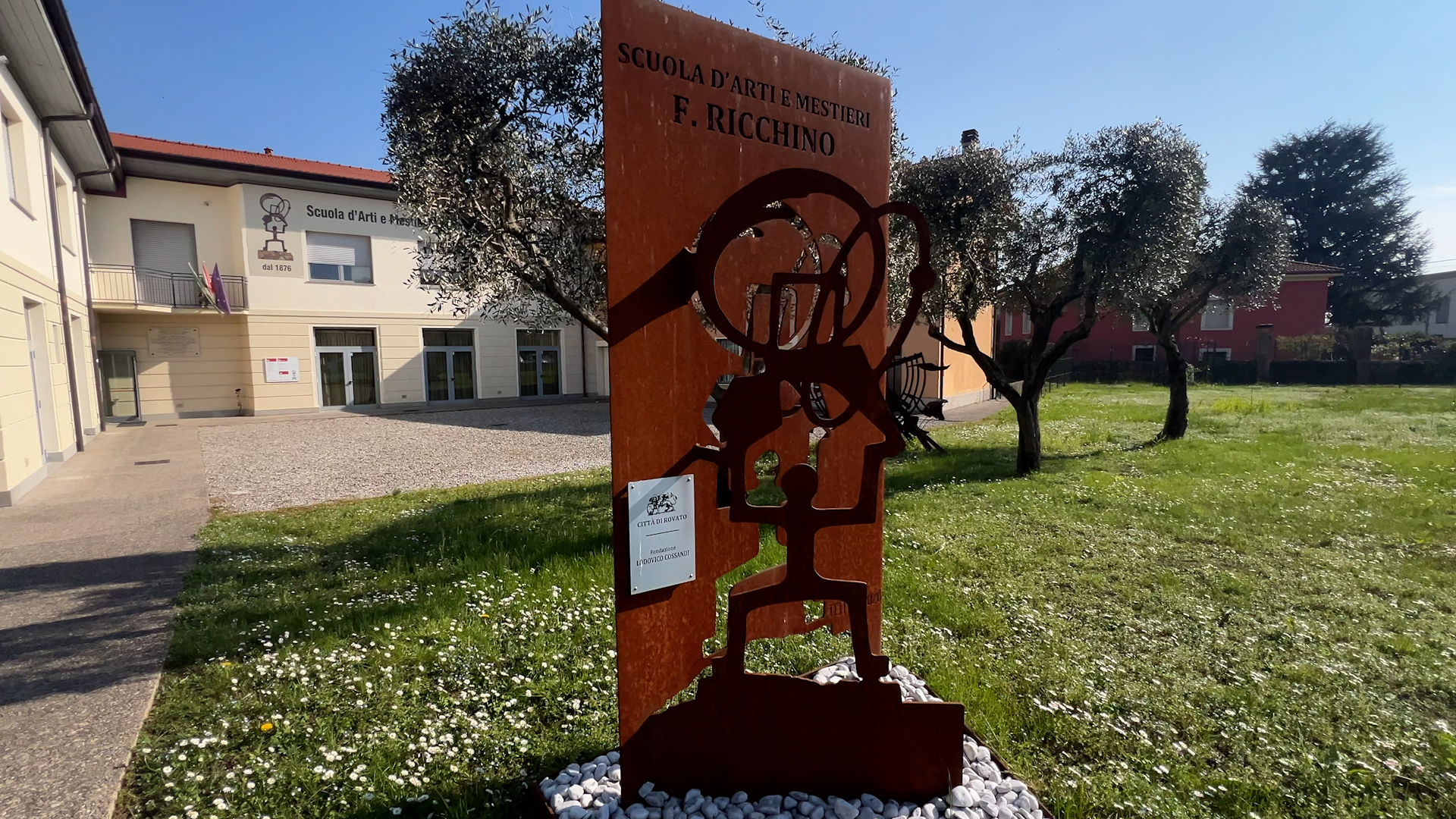 foto scuola ricchino