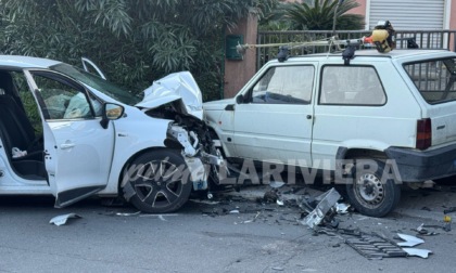 Schianto tra 3 auto a Vallecrosia, ragazza in elicottero al Santa Corona