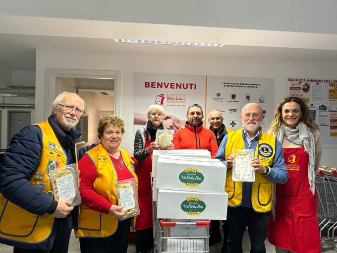 Donate 70 confezioni di pasta all’ Emporio solidale