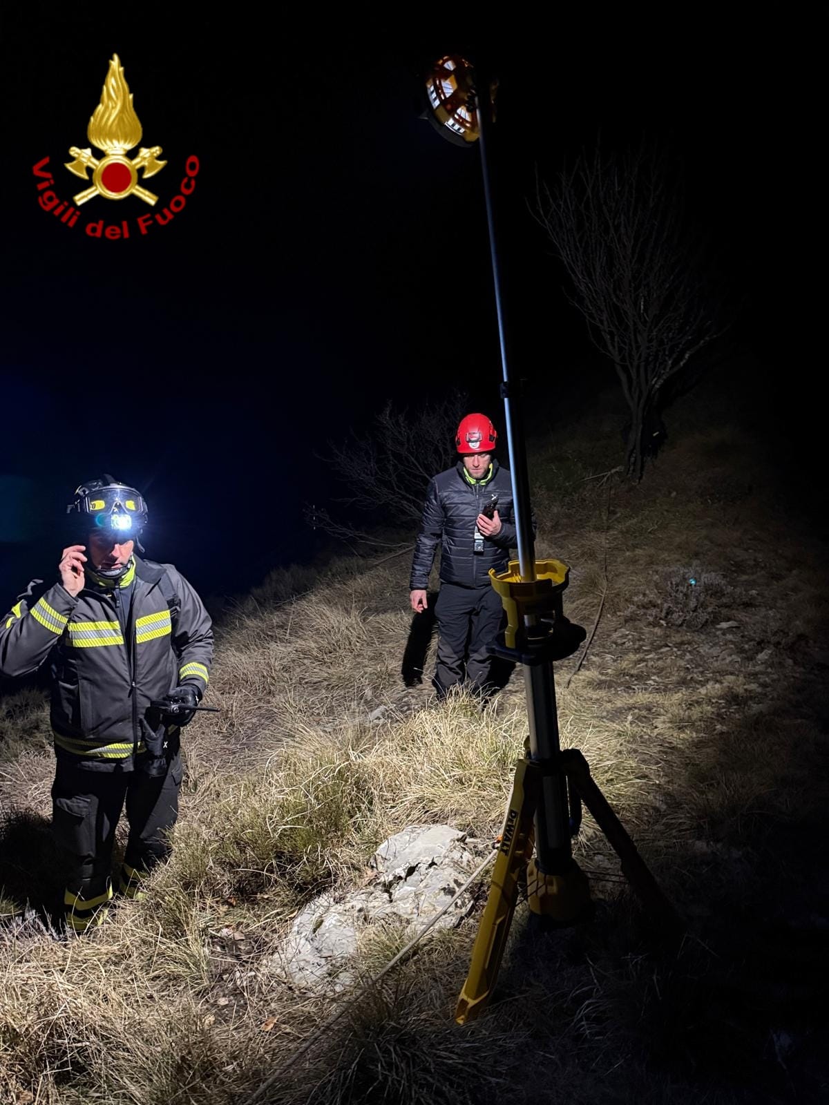 ritrovamento ricerche cane meticcio disperso colle melosa vigili del fuoco_02