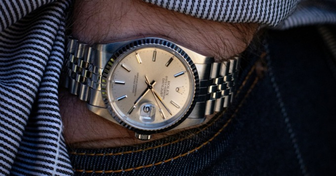 Acquistavano Rolex con soldi falsi. Due arresti per truffa aggravata