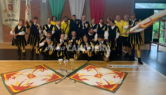 Gli sbandieratori di Ventimiglia protagonisti al Camp Lis 2025 di Lucera