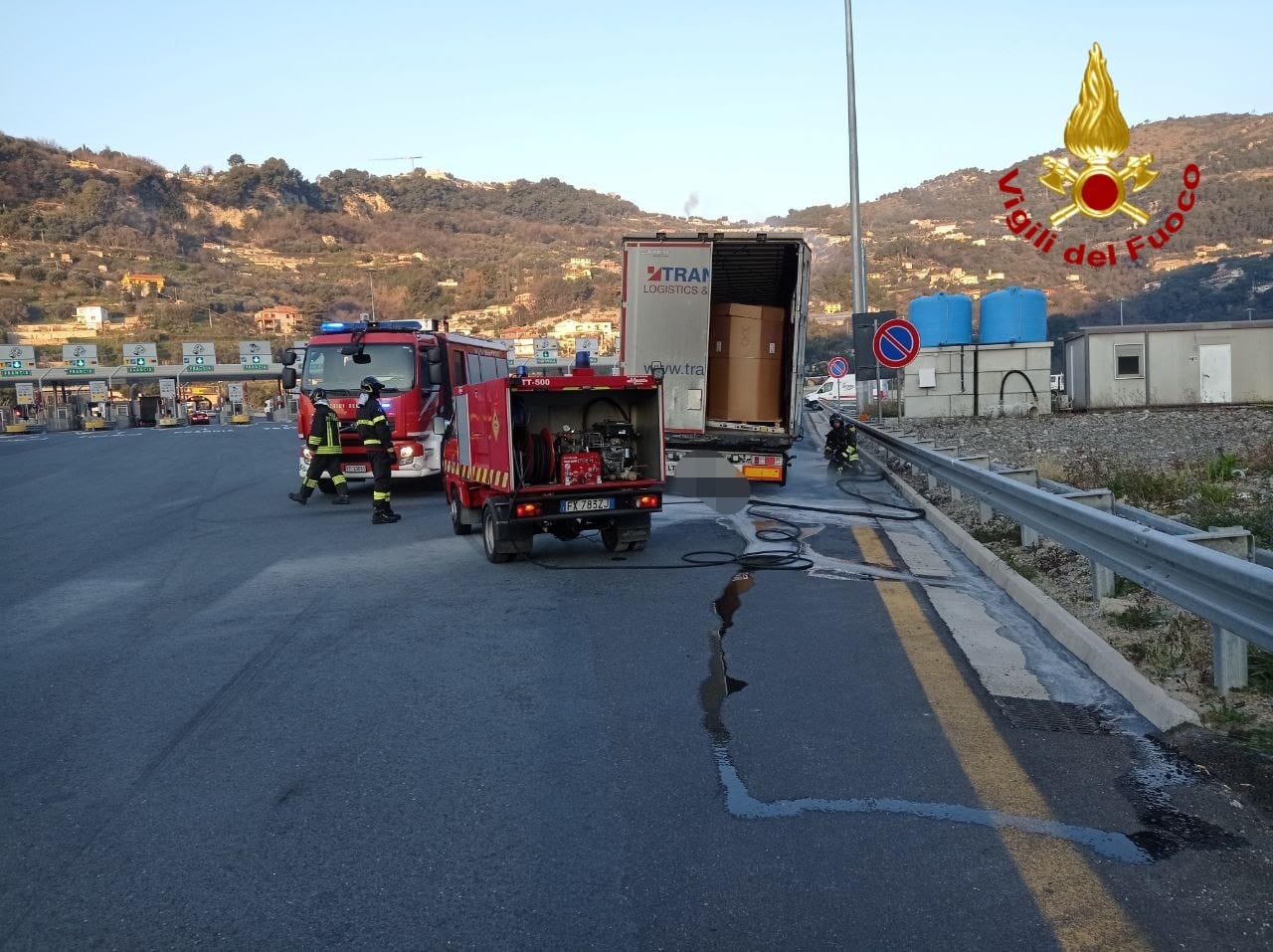 scoppio pneumatico camion autostrada (3)