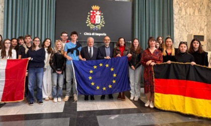 Studenti tedeschi e italiani in Comune a Imperia per celebrare i "Trattati di Roma"