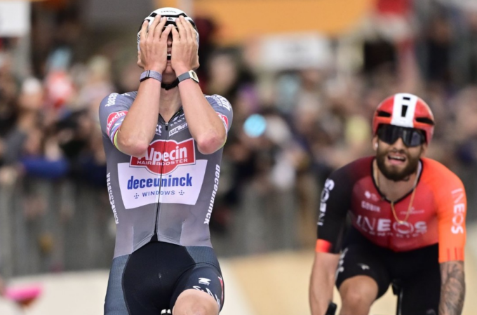 Diretta Milano-Sanremo:  vince Van Der Poel davanti a Pippo Ganna una volata spettacolare