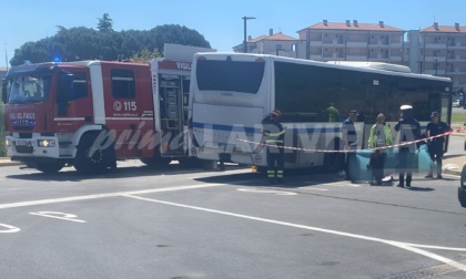 Muore sotto un autobus ad Andora, vittima una mamma di 26 anni
