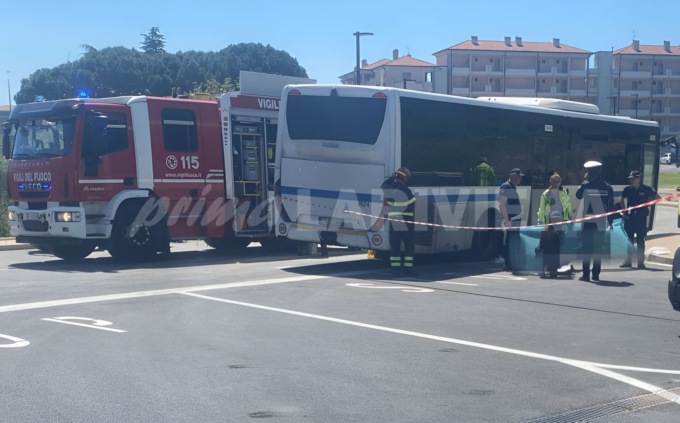 Muore sotto un autobus ad Andora, vittima una mamma di 26 anni