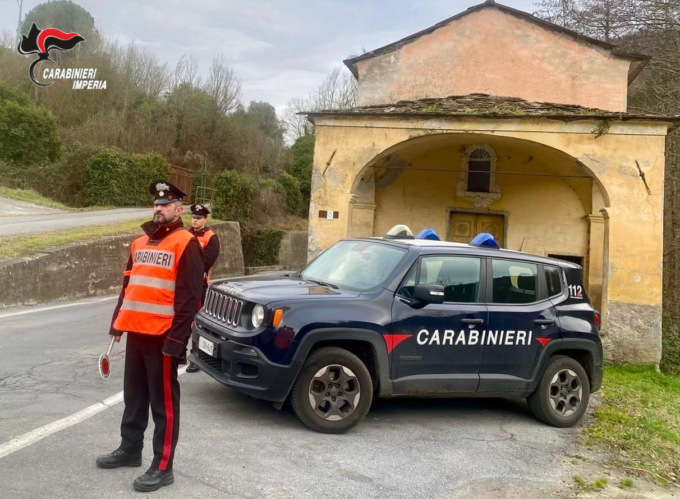 Arresti domiciliari con braccialetto elettronico per un 48enne: tentato omicidio in una rissa