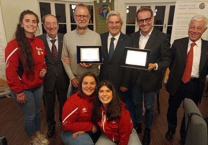 Il Panathlon Imperia Sanremo omaggia le ragazze della pallapugno, Amici del Castello Campionesse d’Italia