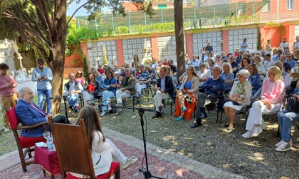 Al cimitero monumentale l'incontro con Antonio Caprarica