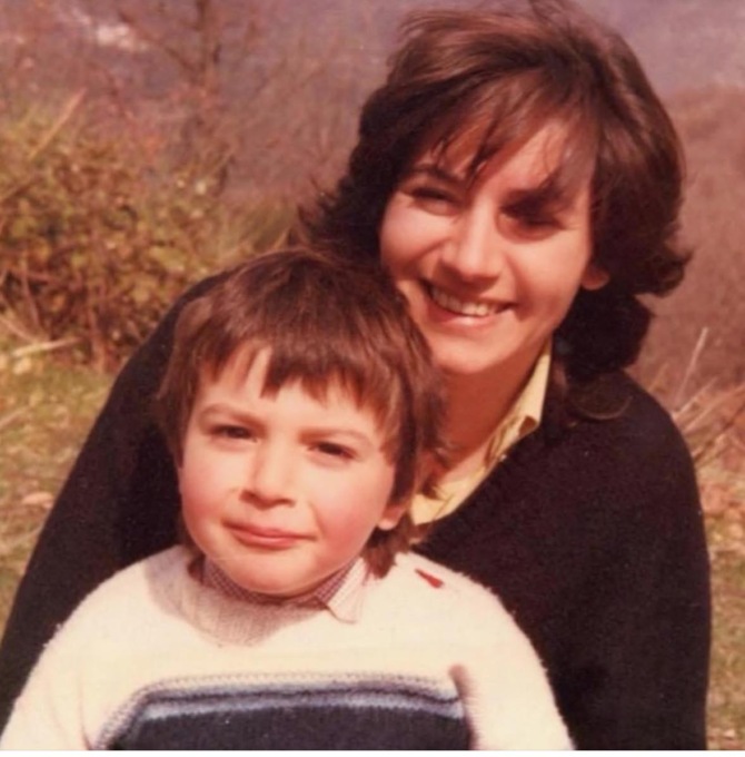 Addio a Claudia Giribaldi, mamma del chitarrista Diego Campagna