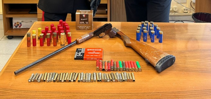 Armi e munizioni detenute illegalmente: 55enne arrestato dai Carabinieri