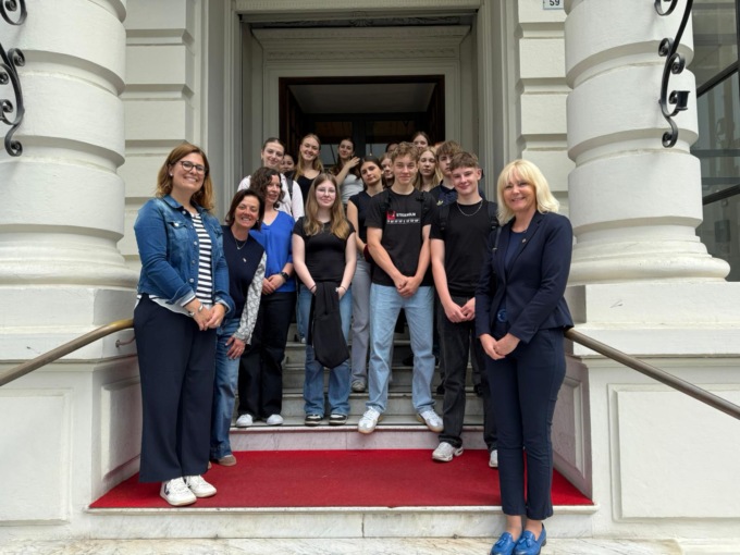 Studenti di Baden-Baden in visita a Palazzo Bellevue