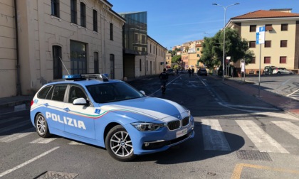 Tragico scontro tra auto e moto a Imperia, il bilancio è di un morto e un ferito
