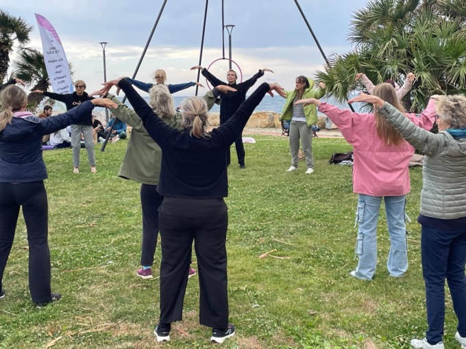 Oltre 200 persone al “Tramonto in forma alla Rabina”