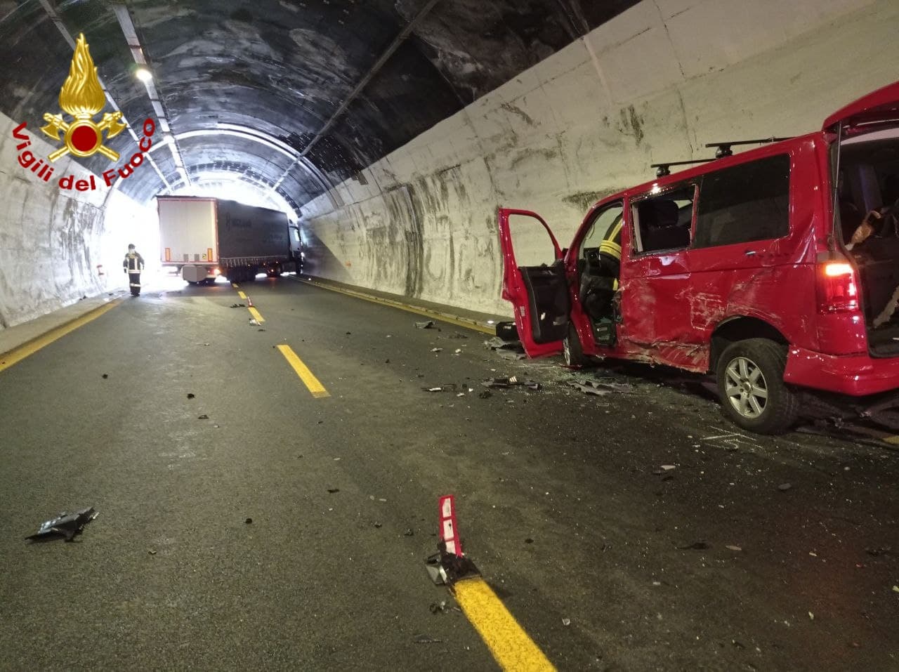 incidente galleria aprosio a10 autofiori vallecrosia tir 13 maggio 2025 autostrada dei fiori_05