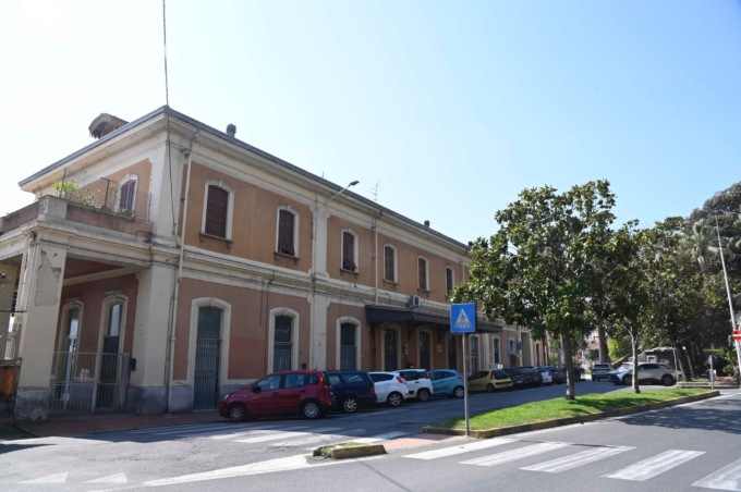 Comune vuole acquistare l’ex stazione di Porto Maurizio
