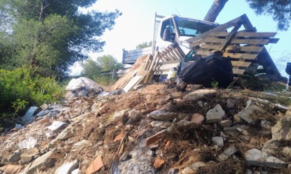 Bonificata la discarica abusiva  a Mortola nella scarpata vicino al cimitero