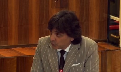 Consiglio comunale compatto: «Parti cesarei tornino a Sanremo»