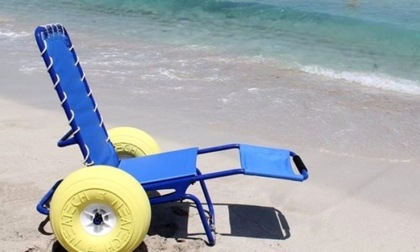 Nuova spiaggia attrezzata per le persone disabili gestita dalle Misericordie