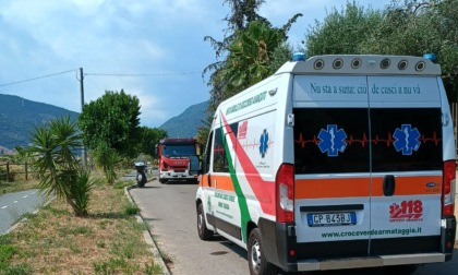 Donna intossicata mentre tenta di spegnere incendio
