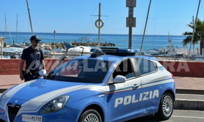 Uomo di 43 anni arrestato dopo rapina al Carrefour