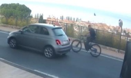 Rubano auto e due bici elettriche. Ladri ripresi dalle telecamere