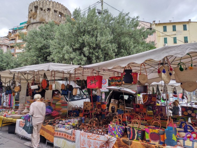Confesercenti Sanremo: “I mercati sono presidio di vita urbana, non un problema da rimuovere”