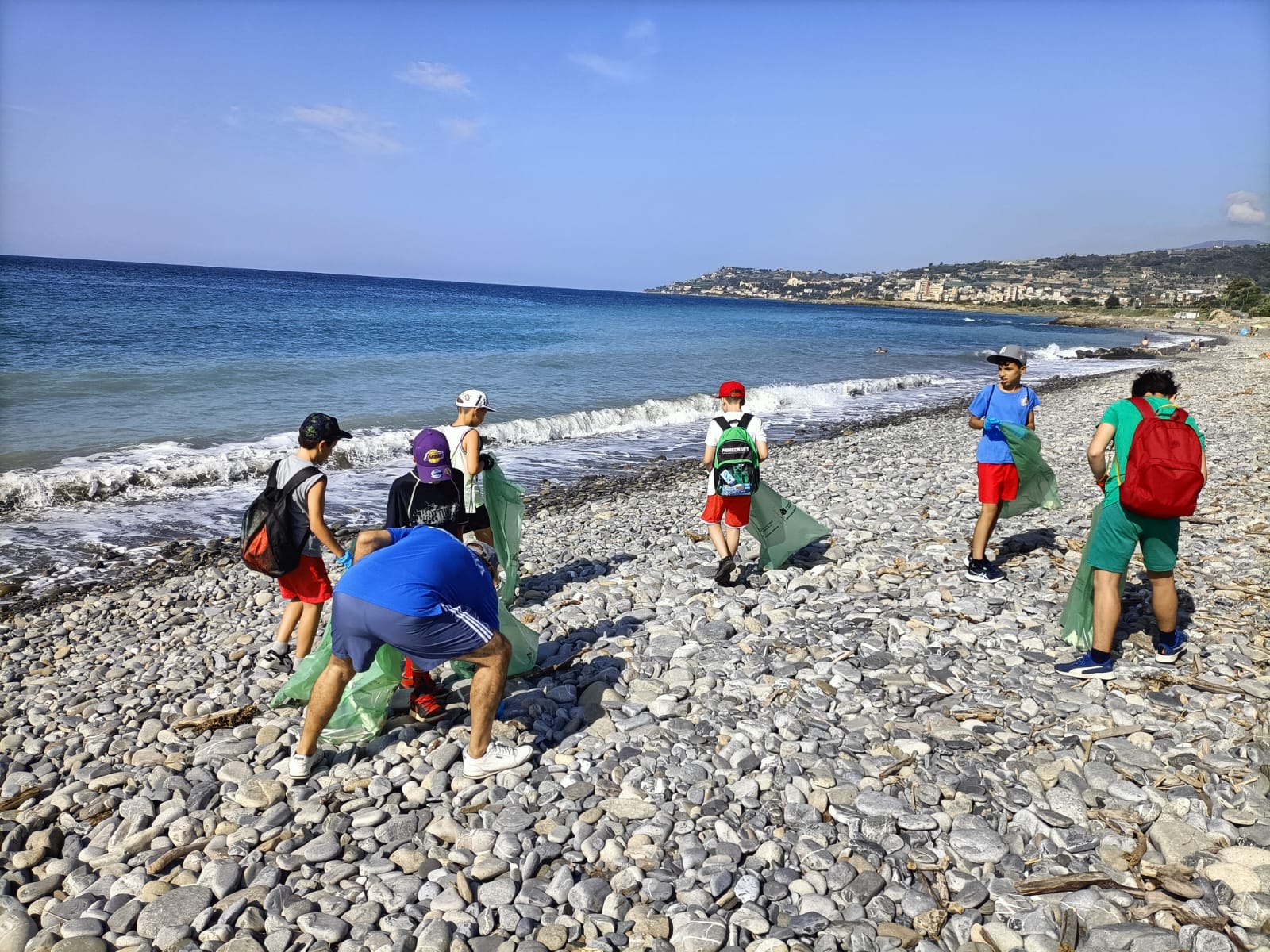 pulizia spiagge olimpia (1)