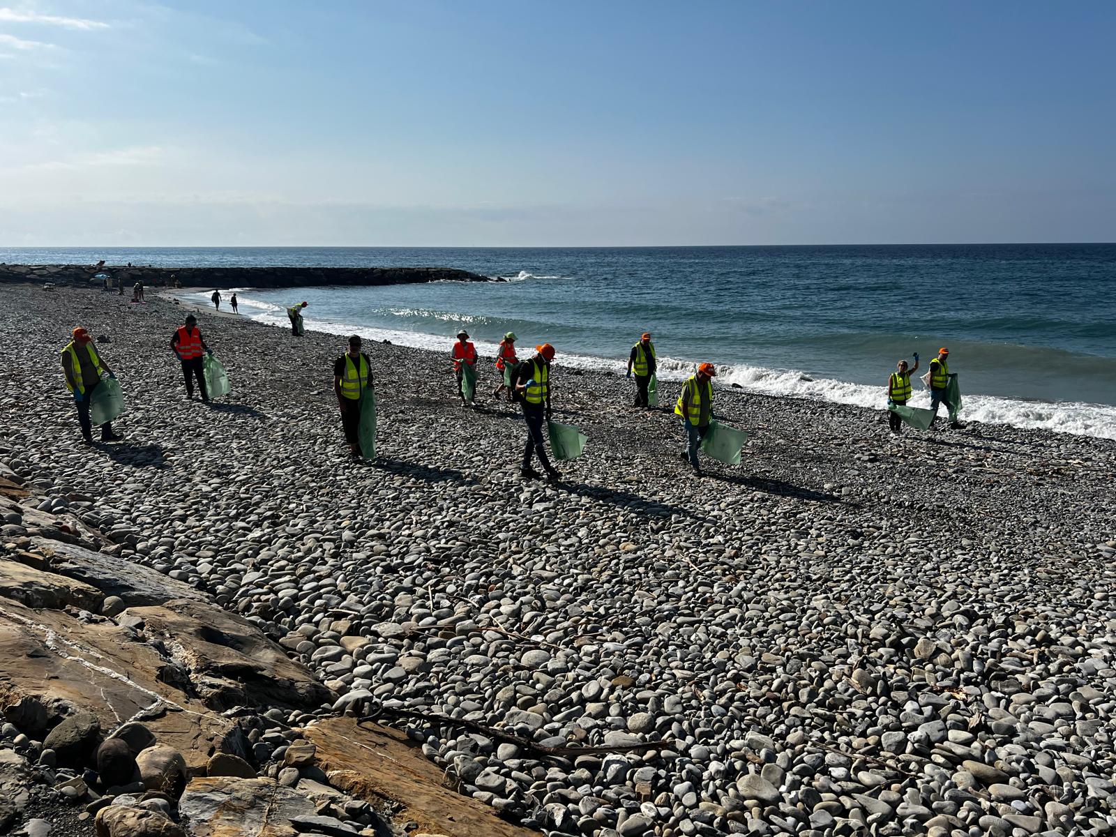pulizia spiagge olimpia (5)