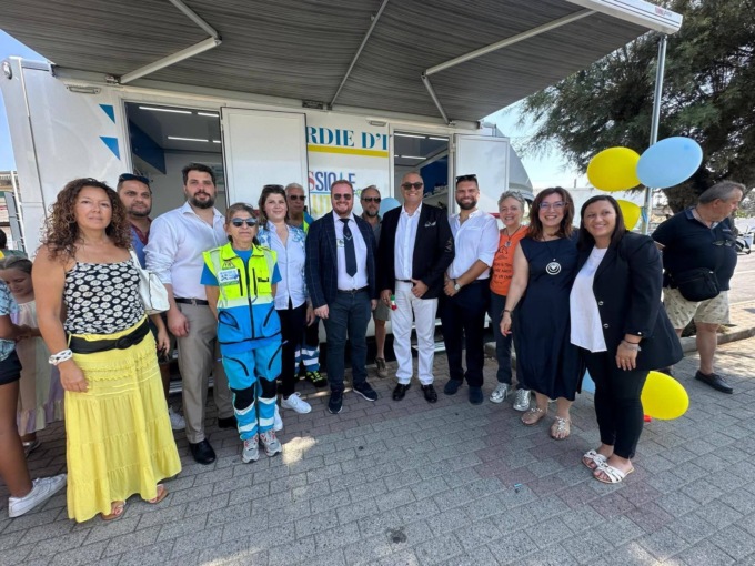 Inaugurato ambulatorio mobile della Croce Azzurra