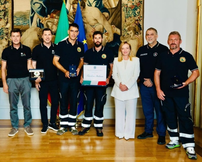 Ricevuti a palazzo Chigi i tre volontari della protezione civile che hanno trovato Allen
