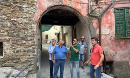 Alessandro Piana a Cosio d'Arroscia per controllare lavori finanziati dal Programma Sviluppo Rurale