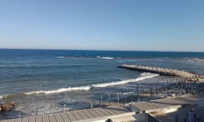Il mare si riprende alcuni metri delle spiagge sanremesi