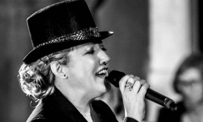 A Bellissimi in scena il teatro canzone con Alessandra Catalano