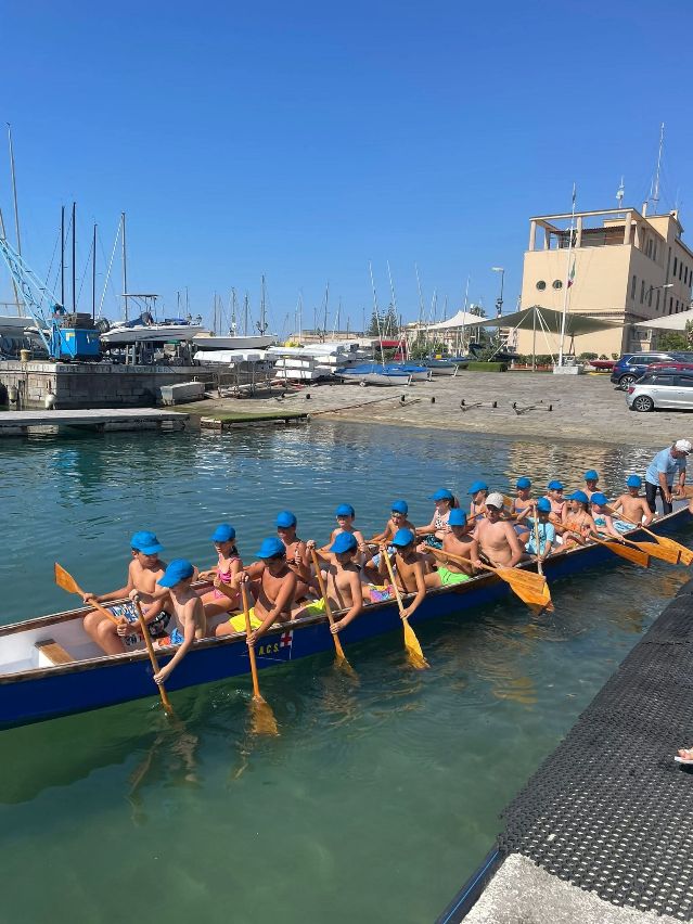 eduinst25 canoa partenza