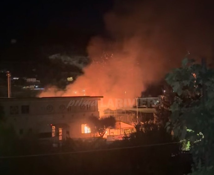 Fiamme al ristorante della polisportiva di via Peglia a Ventimiglia