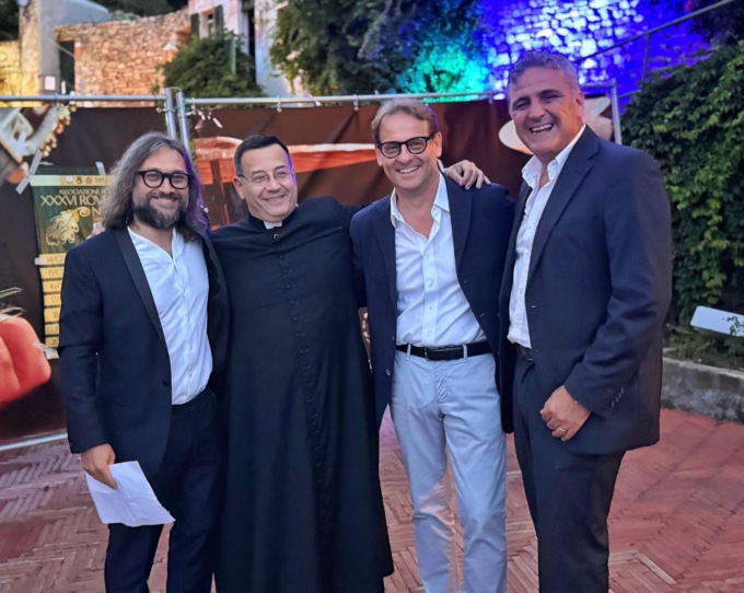 L’assessore Marco Scajola alla serata conclusiva concorso Rovere d’oro