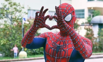 Spiderman Villardita protagonista della campagna per la donazione del sangue