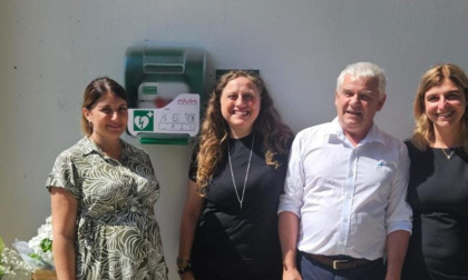 Un defibrillatore al cimitero di Oneglia