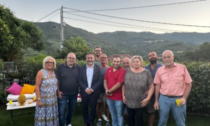 Visita di Alessandro Piana a Borgomaro per i lavori di riqualificazione nel borgo di Candeasco
