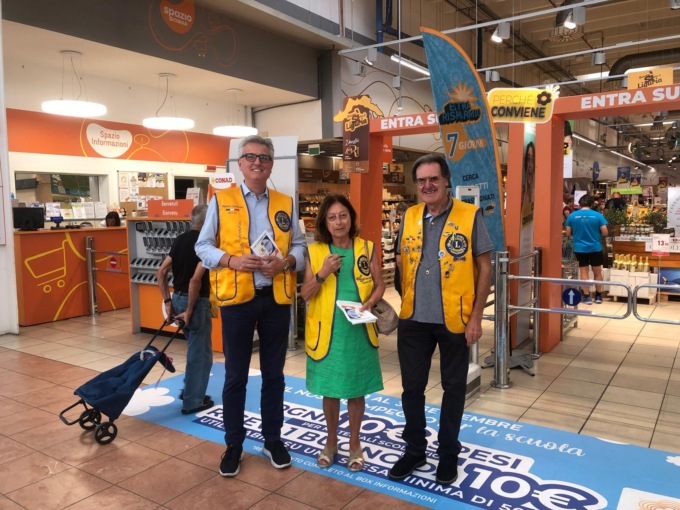 Zaino sospeso: tanta generosità all’evento dei Lions per famiglie in difficoltà