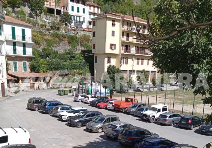 Il campo Giaira chiuso con un lucchetto, Stefani: “Un’occasione persa per il turismo a Pigna