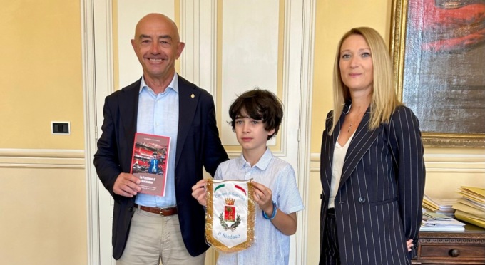Il super fan del Festival Giacomino ricevuto dal sindaco