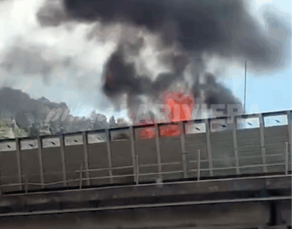 Auto prende fuoco sull’Autostrada prima dell’arrivo in Barriera, occupanti in salvo