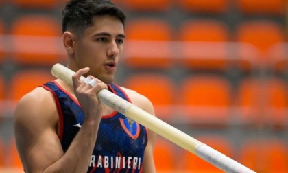 Assoluti di salto con l'asta, il sanremese Matteo Oliveri è Campione Italiano