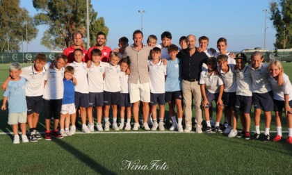 Che emozione per i piccoli calciatori chiacchierare con Alex Del Piero!