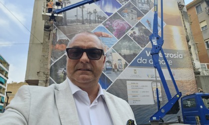 Ex Impero: installato telo promozionale gigante della città di Vallecrosia
