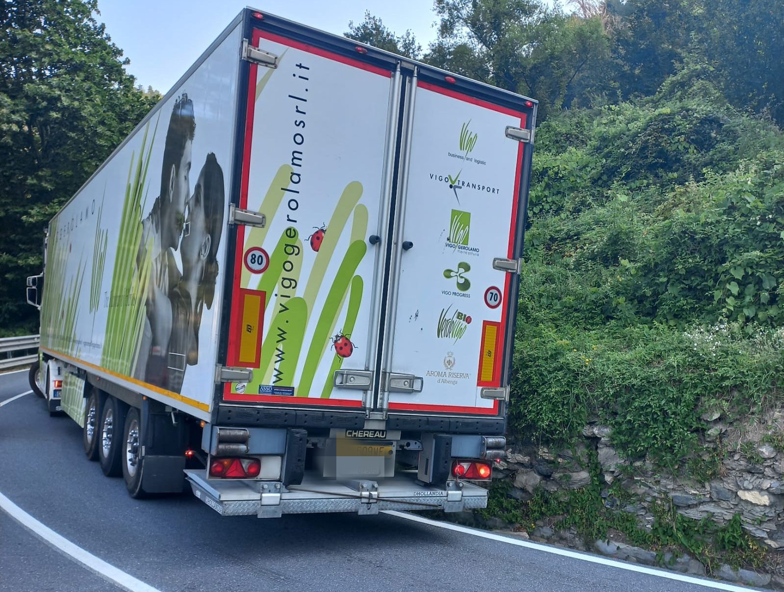 tir bloccato statale 28 pornassio_03
